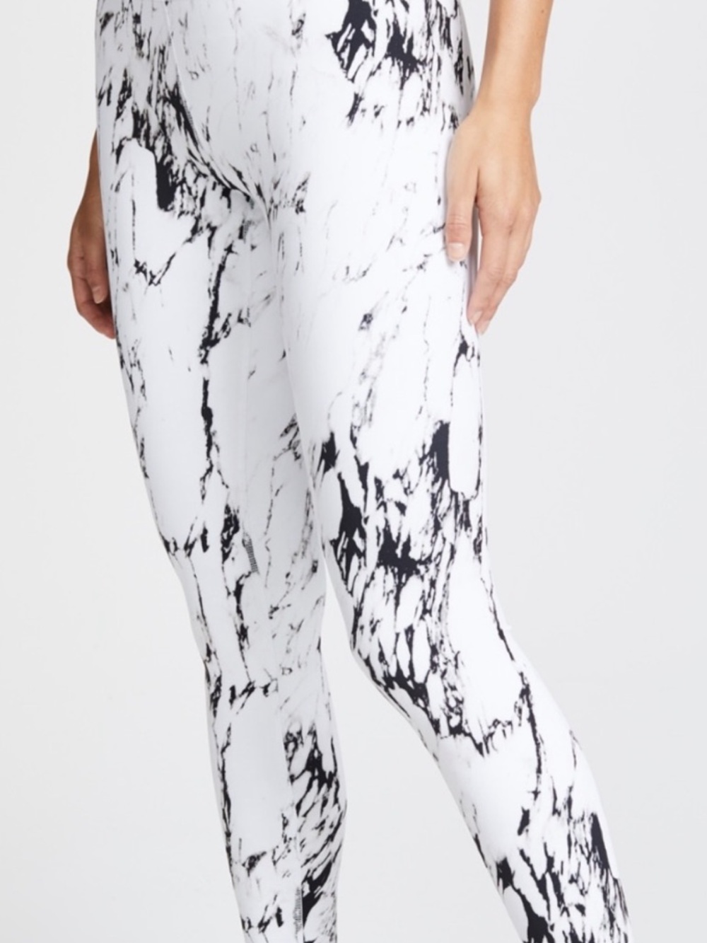 Beyond yoga M White Marble Print High-Waist Leggings - Picture 10 of 12